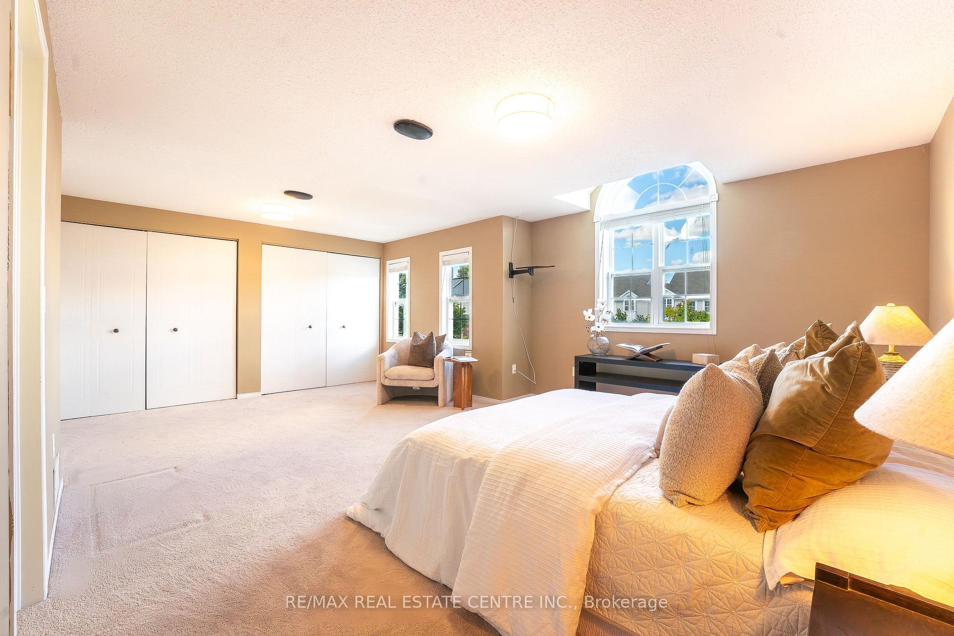 Photo 24 of 49 Elma Place, Cambridge, Hespeler Village — HOMEH