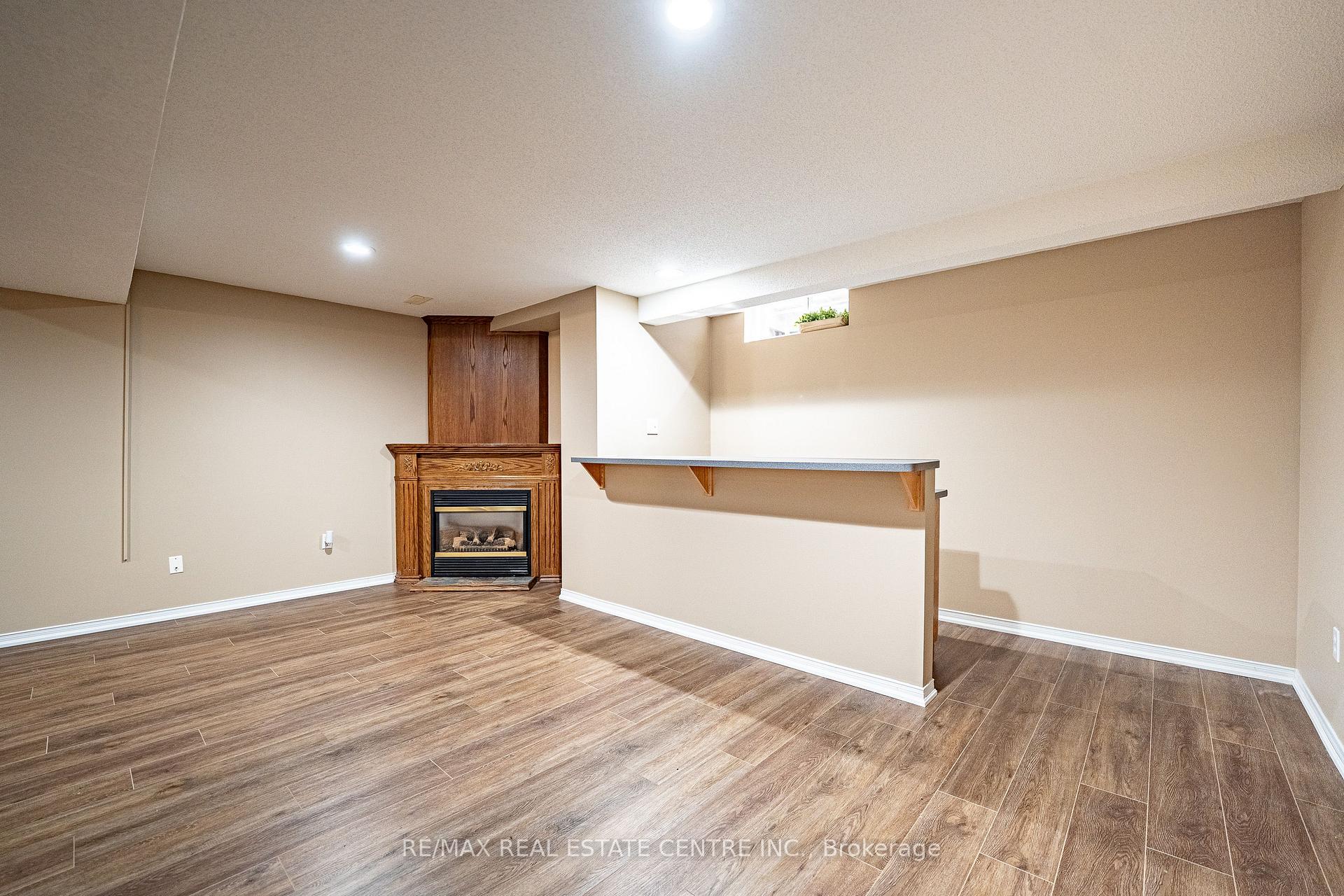 Photo 32 of 49 Elma Place, Cambridge, Hespeler Village — HOMEH