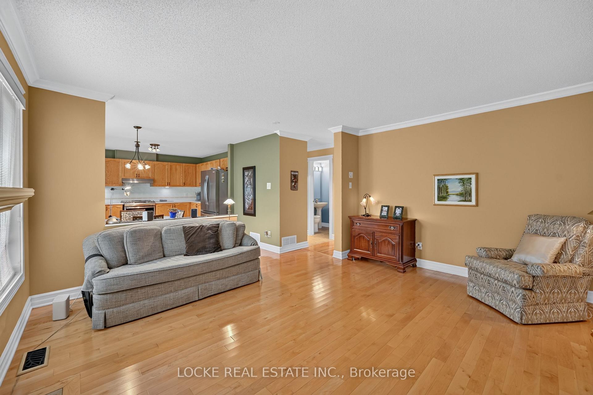 Photo 16 of 5934 Gladewoods Place, Ottawa, Chapel Hill South - Orleans Village — HOMEH