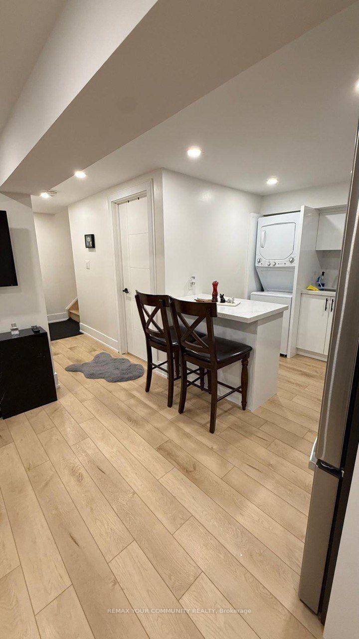 Photo 2 of Unit Basement, 204 Mccaffrey Road, Newmarket, Summerhill Estates — HOMEH