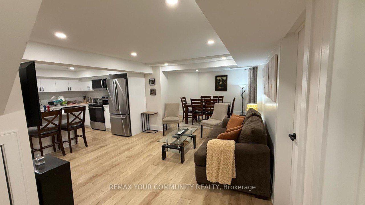 Photo 8 of Unit Basement, 204 Mccaffrey Road, Newmarket, Summerhill Estates — HOMEH