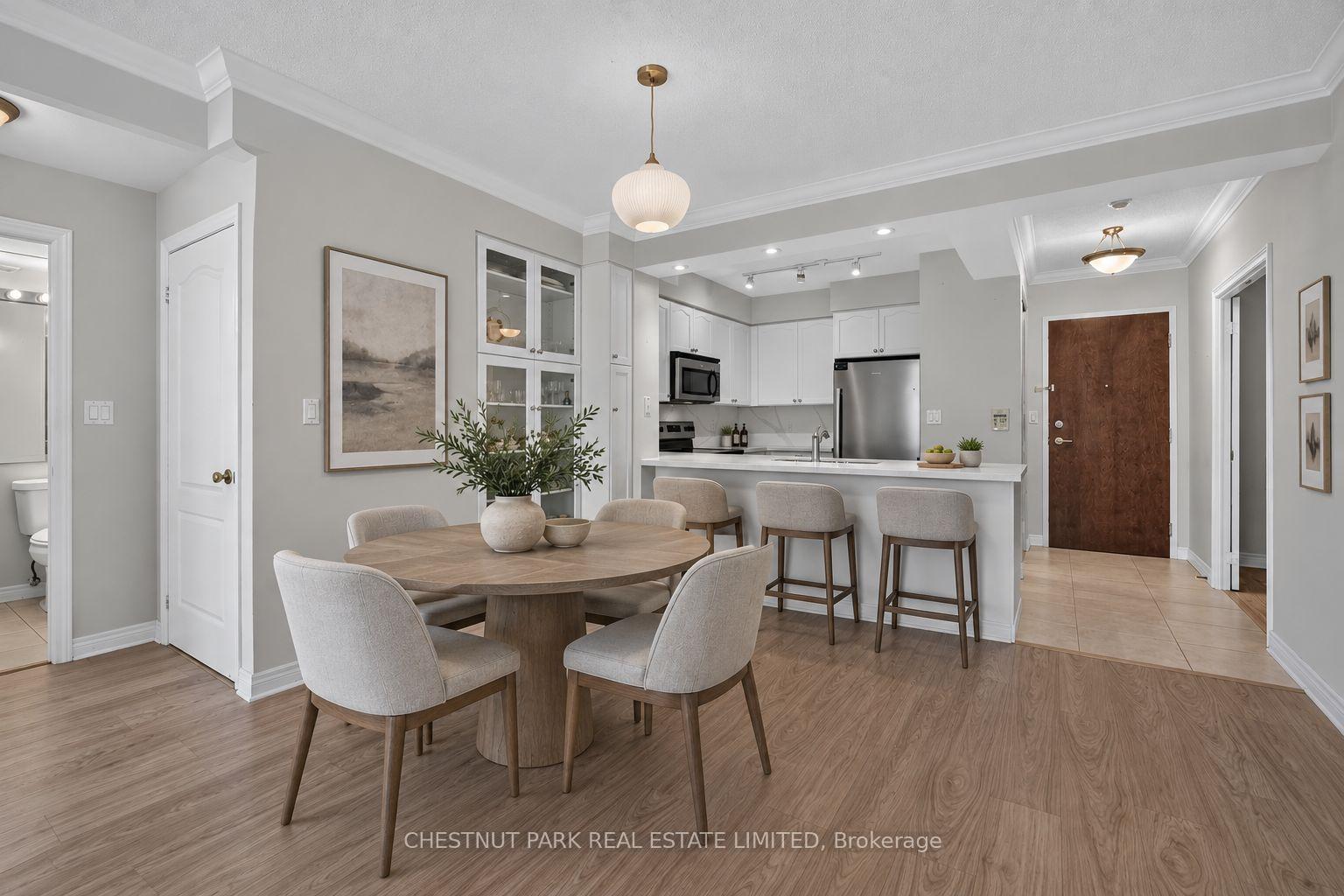 Photo 8 of Unit 205, 100 Promenade Circle, Vaughan, Brownridge — HOMEH
