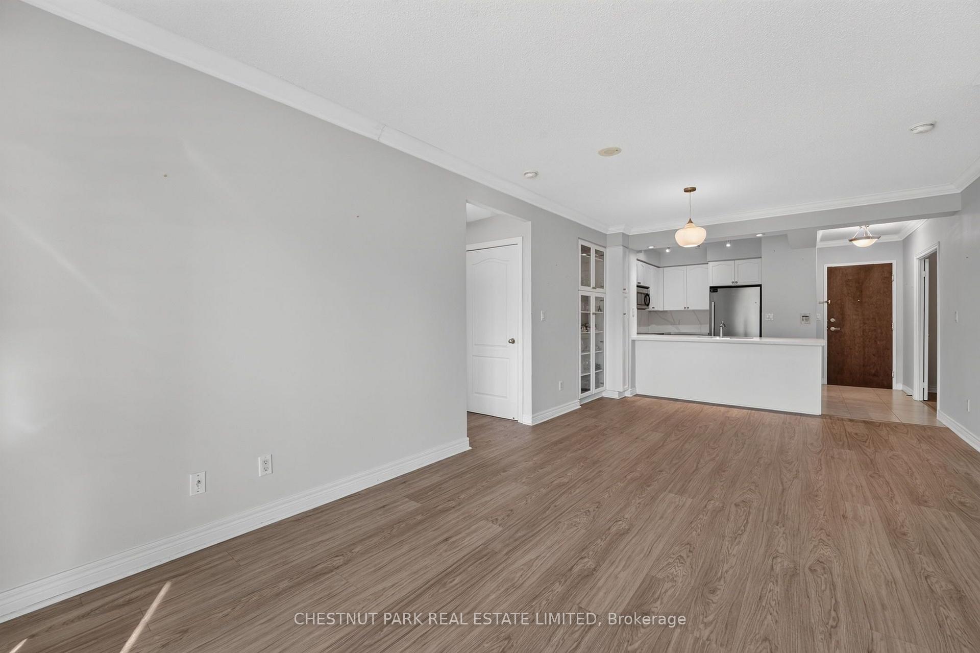 Photo 9 of Unit 205, 100 Promenade Circle, Vaughan, Brownridge — HOMEH
