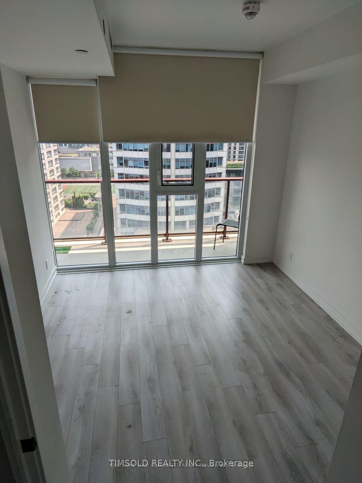 Photo 5 of 33 Helendale Avenue, Toronto, Yonge-Eglinton — HOMEH