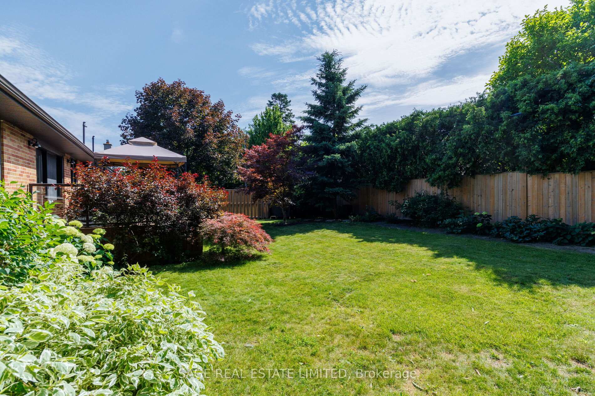 Photo 21 of 19 Oldham Road, Etobicoke, Princess-Rosethorn — HOMEH
