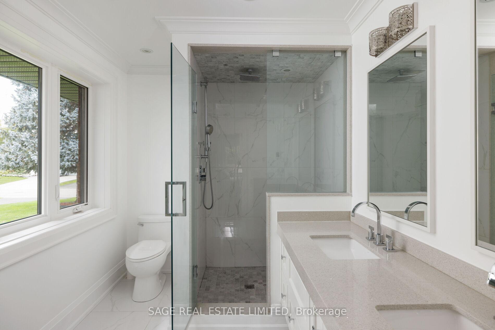 Photo 29 of 19 Oldham Road, Etobicoke, Princess-Rosethorn — HOMEH