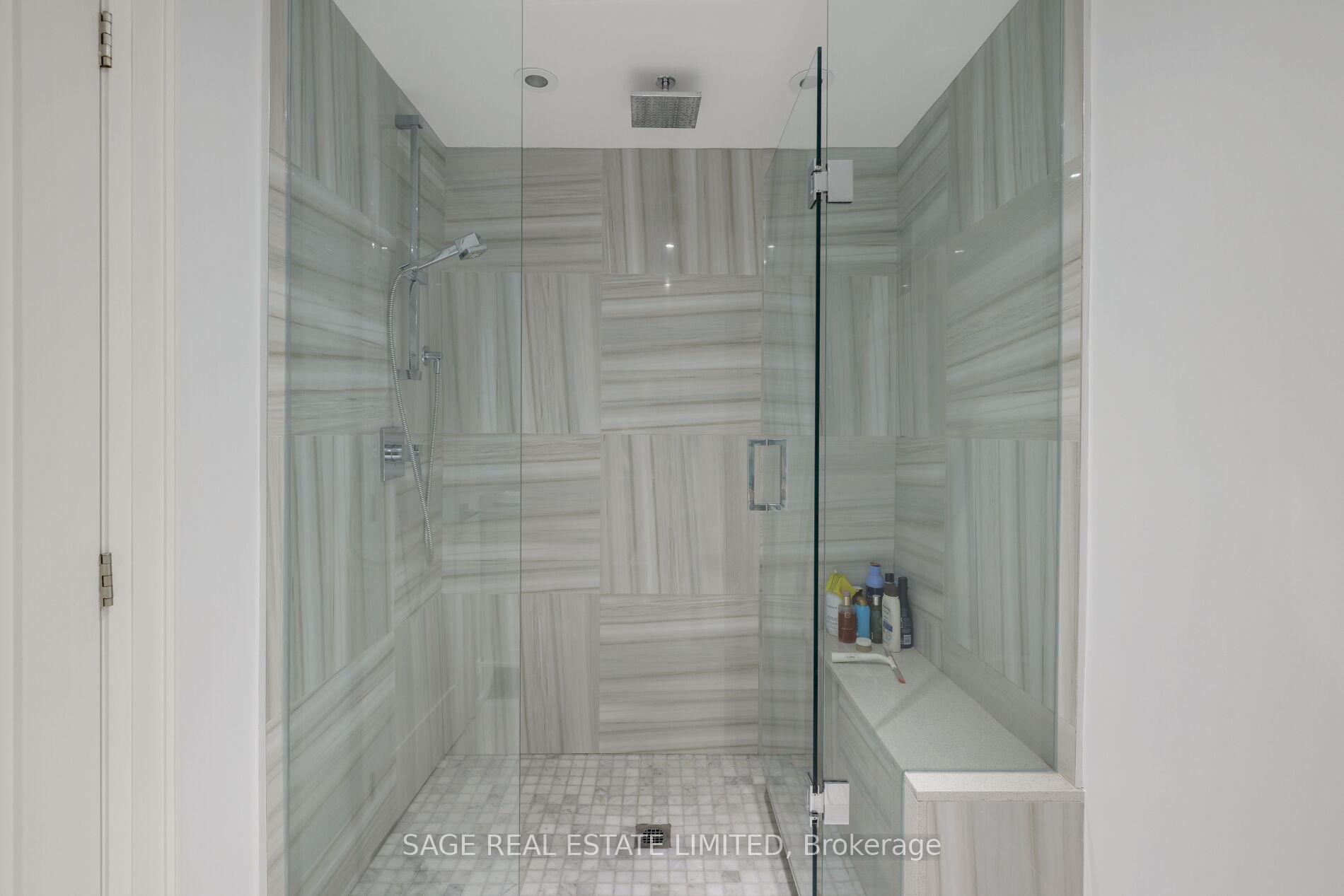 Photo 44 of 19 Oldham Road, Etobicoke, Princess-Rosethorn — HOMEH