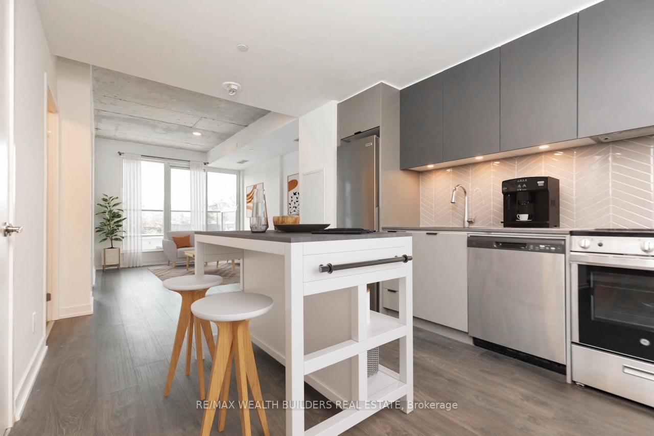 Photo 3 of Unit 403, 57 Brock Avenue, Toronto, Roncesvalles — HOMEH