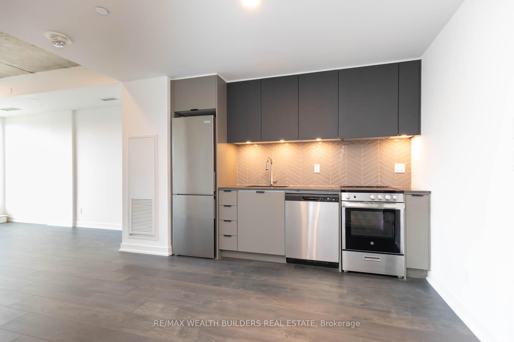 Photo 9 of Unit 403, 57 Brock Avenue, Toronto, Roncesvalles — HOMEH