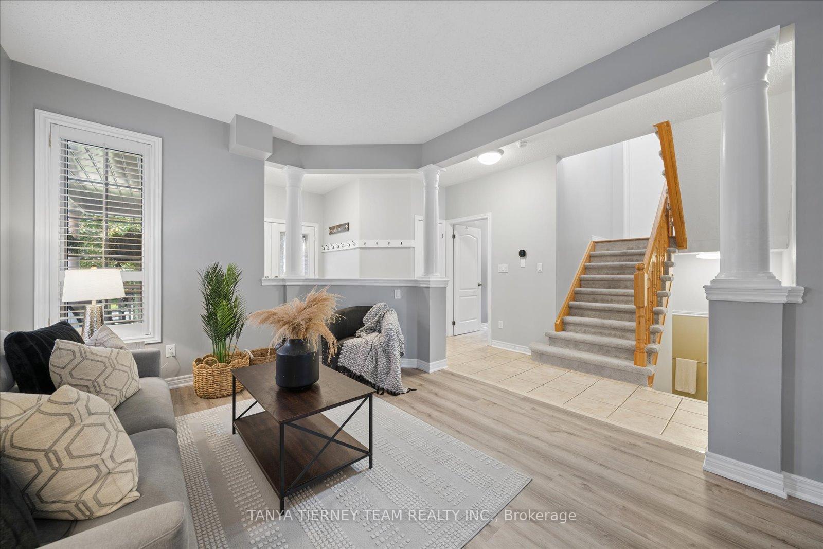 Photo 8 of 16 Corianne Avenue, Whitby, Brooklin — HOMEH