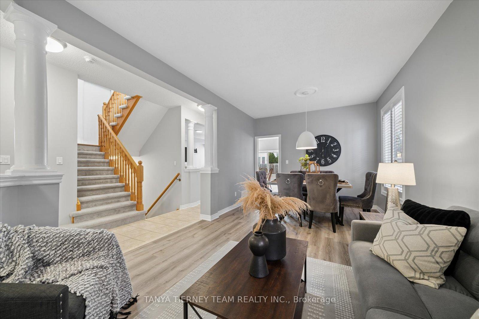 Photo 10 of 16 Corianne Avenue, Whitby, Brooklin — HOMEH