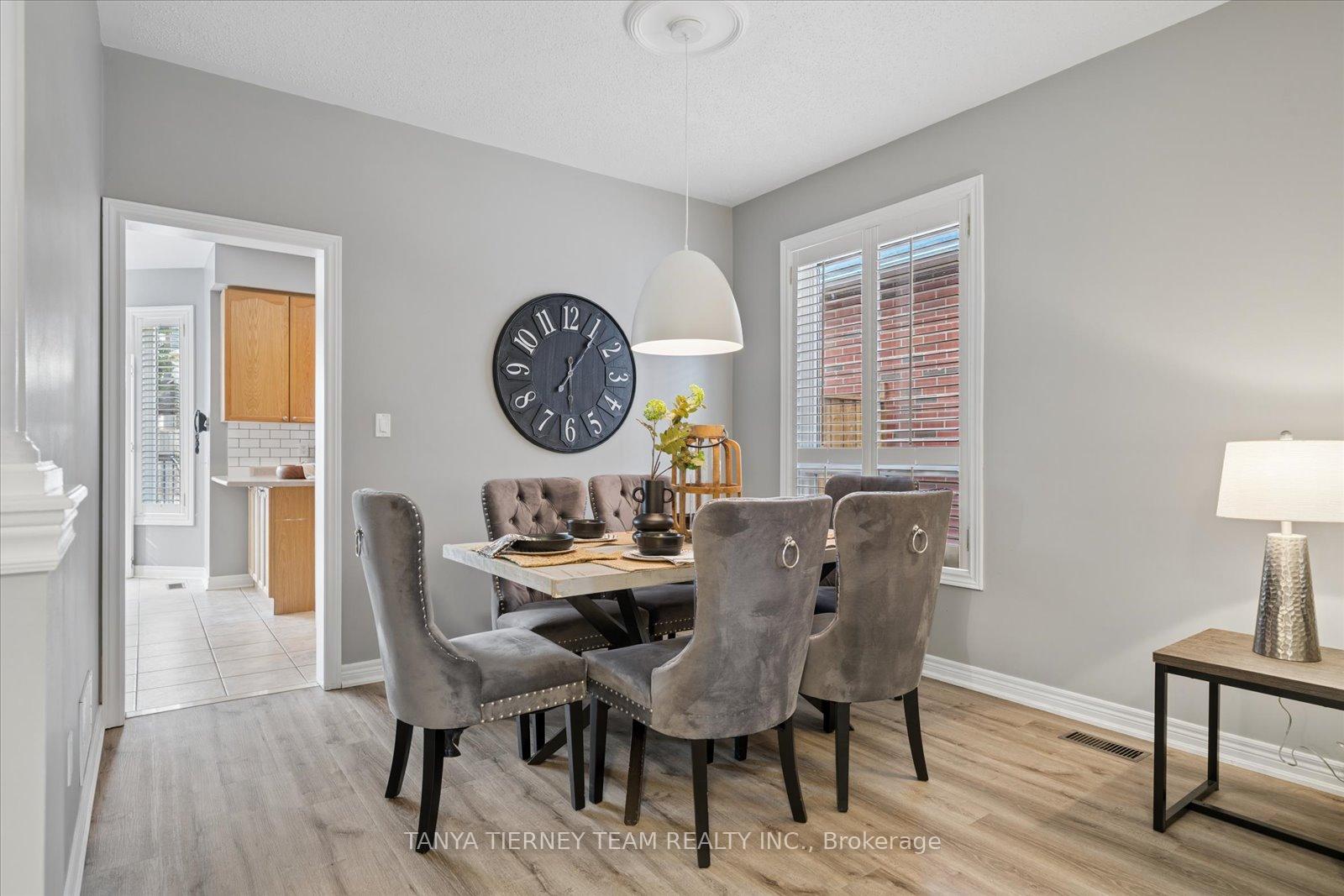Photo 11 of 16 Corianne Avenue, Whitby, Brooklin — HOMEH