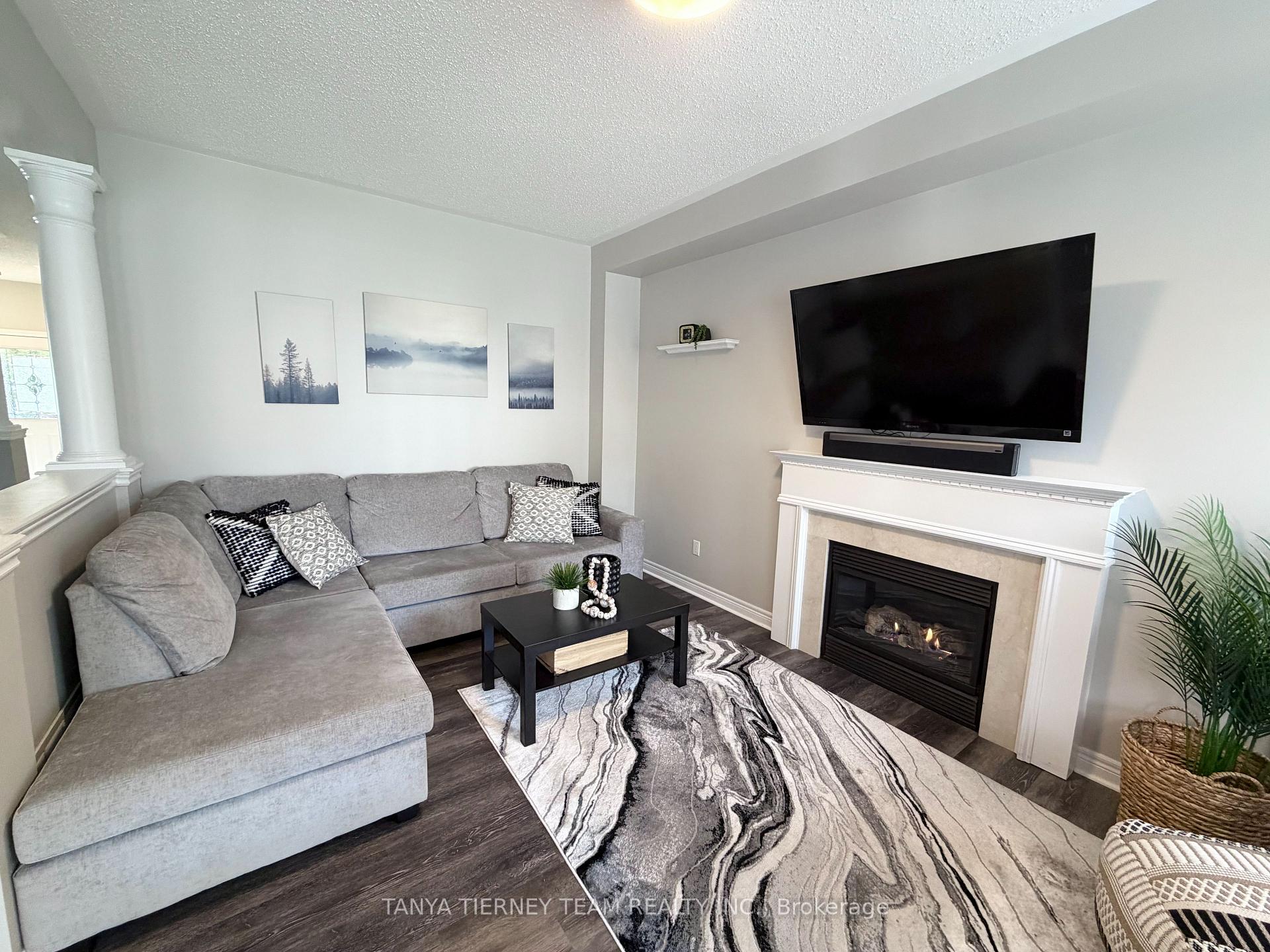 Photo 21 of 16 Corianne Avenue, Whitby, Brooklin — HOMEH