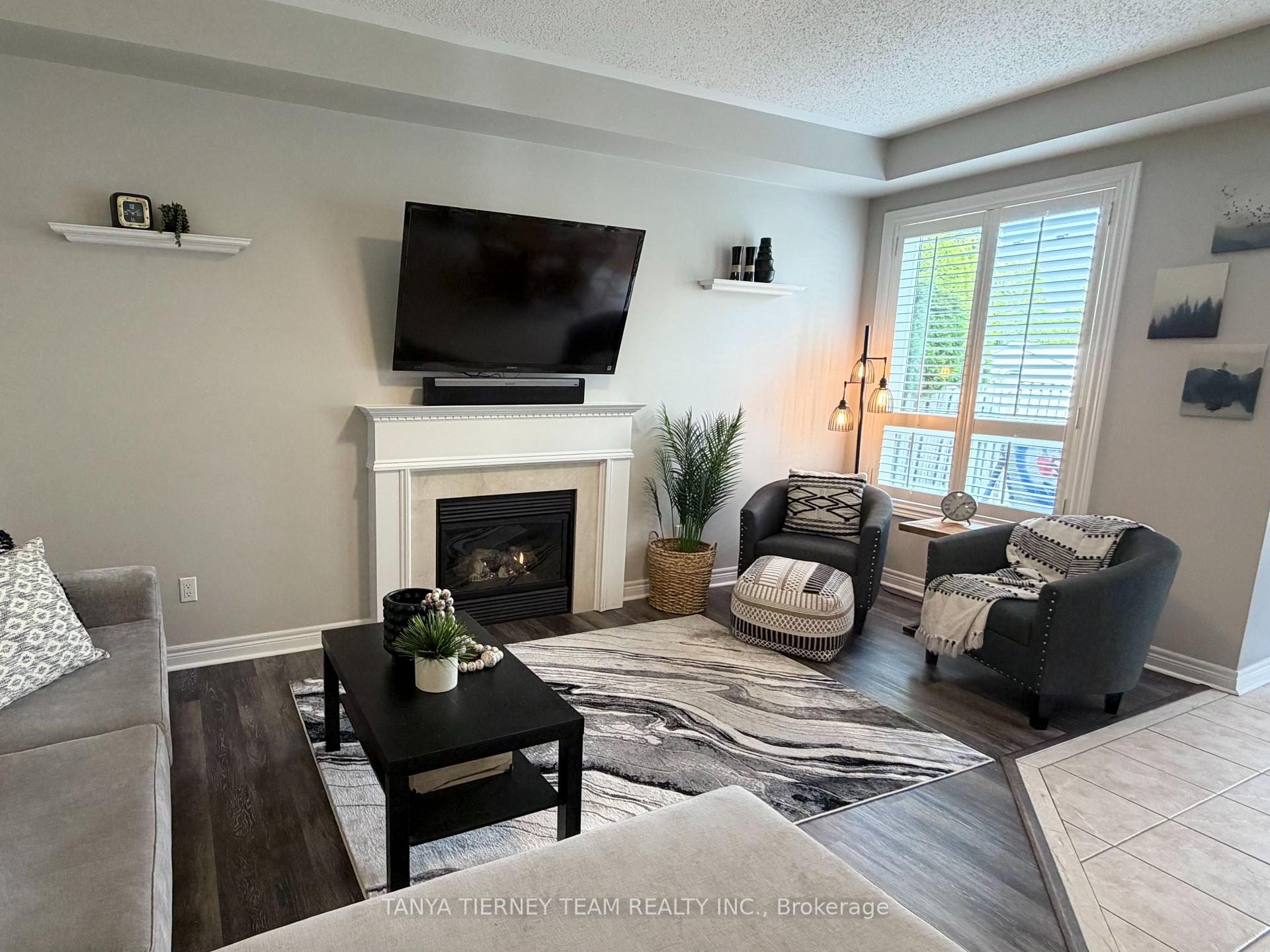 Photo 22 of 16 Corianne Avenue, Whitby, Brooklin — HOMEH
