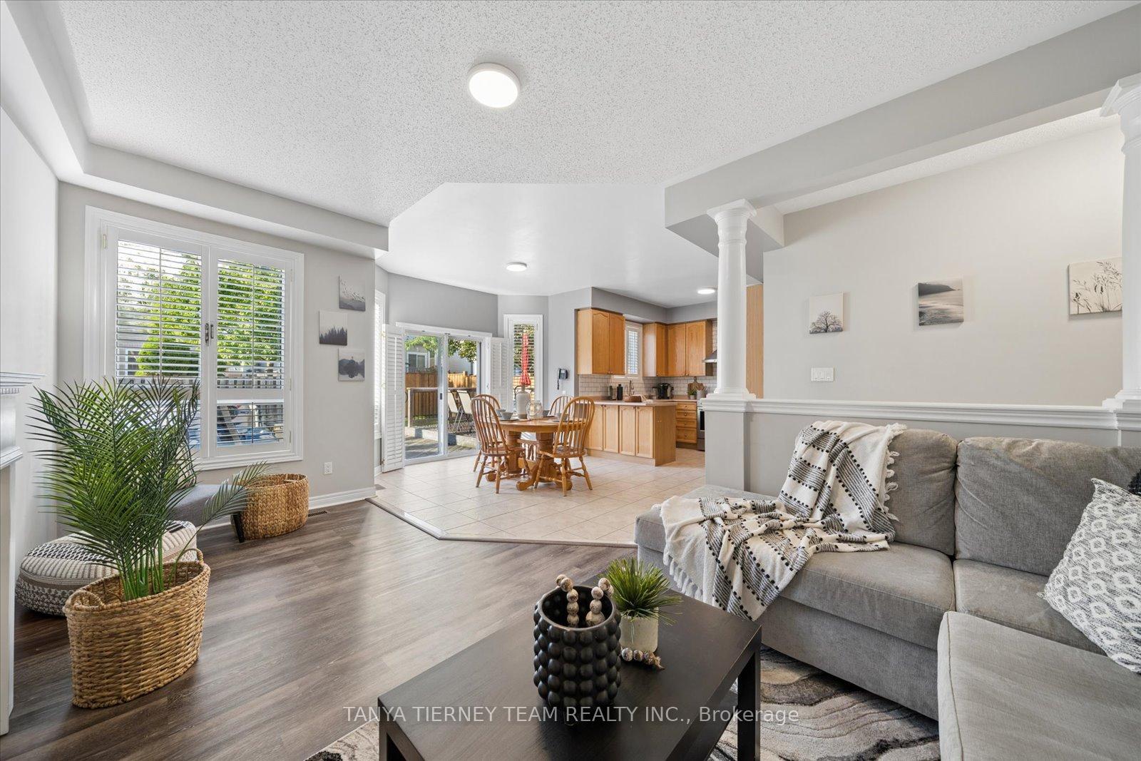 Photo 23 of 16 Corianne Avenue, Whitby, Brooklin — HOMEH