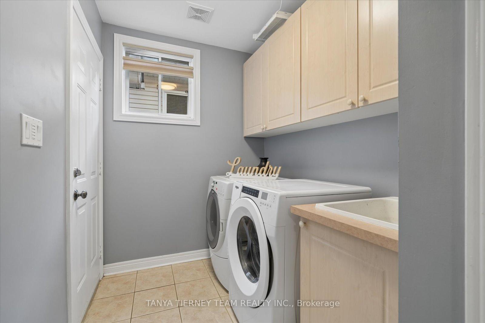 Photo 24 of 16 Corianne Avenue, Whitby, Brooklin — HOMEH
