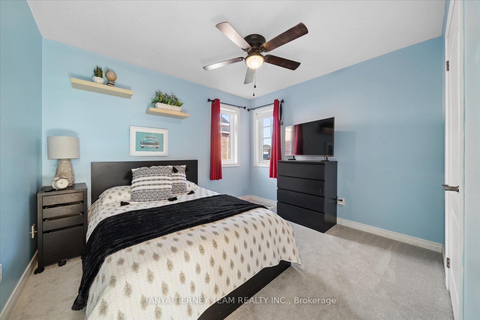 Photo 33 of 16 Corianne Avenue, Whitby, Brooklin — HOMEH