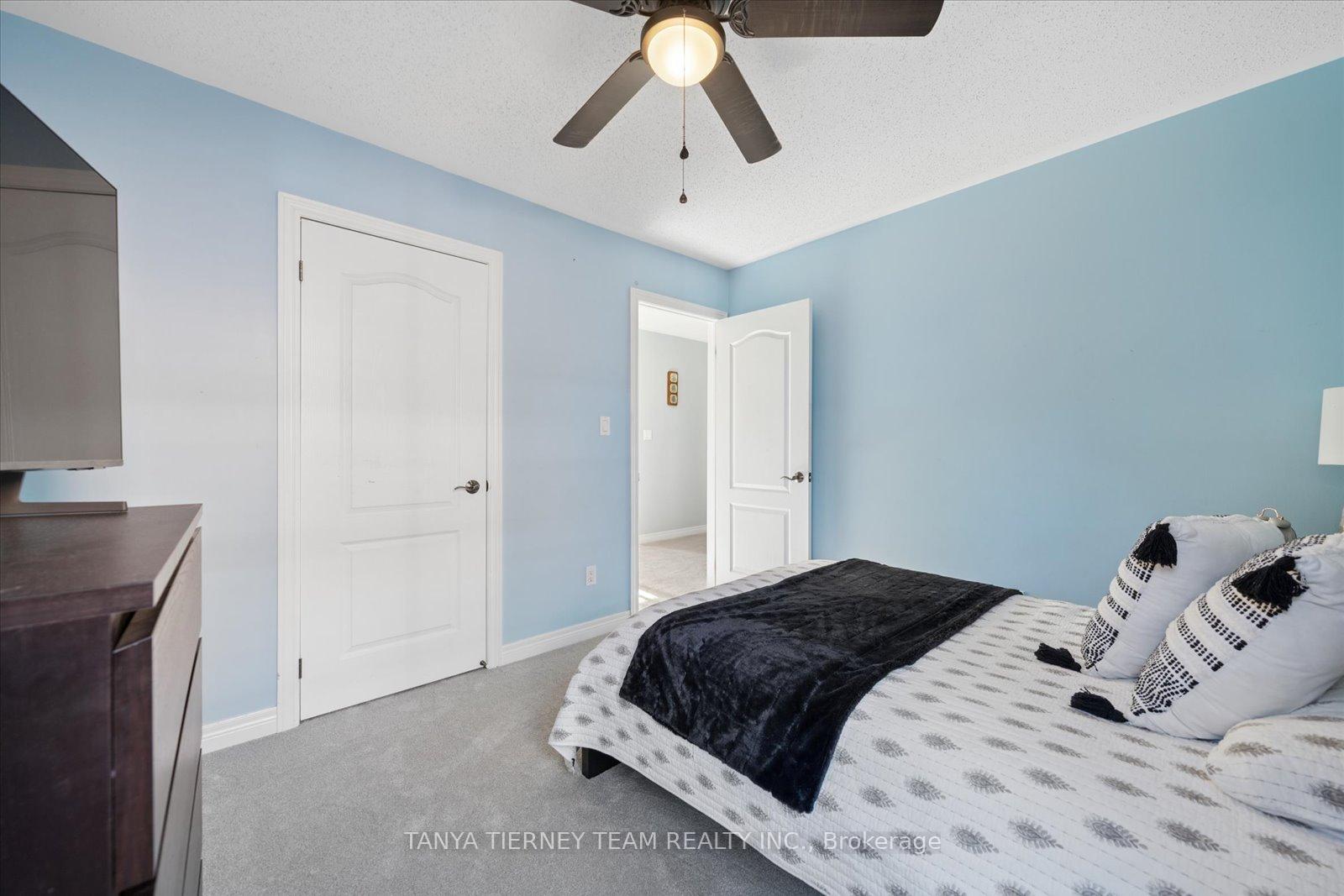 Photo 34 of 16 Corianne Avenue, Whitby, Brooklin — HOMEH