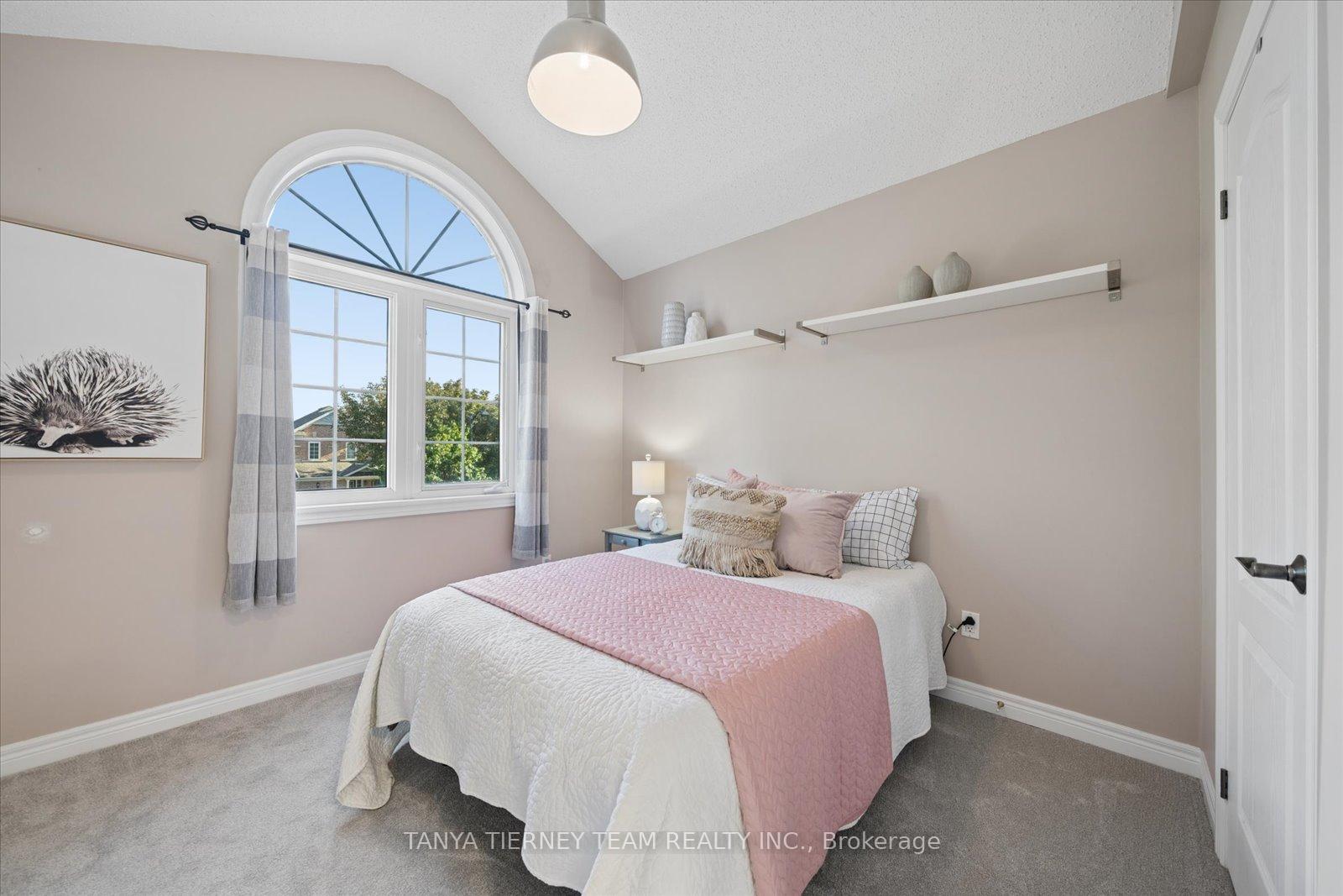 Photo 35 of 16 Corianne Avenue, Whitby, Brooklin — HOMEH