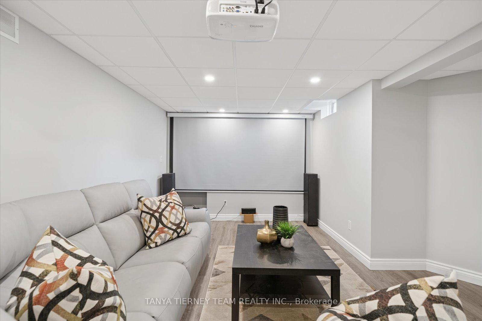 Photo 44 of 16 Corianne Avenue, Whitby, Brooklin — HOMEH