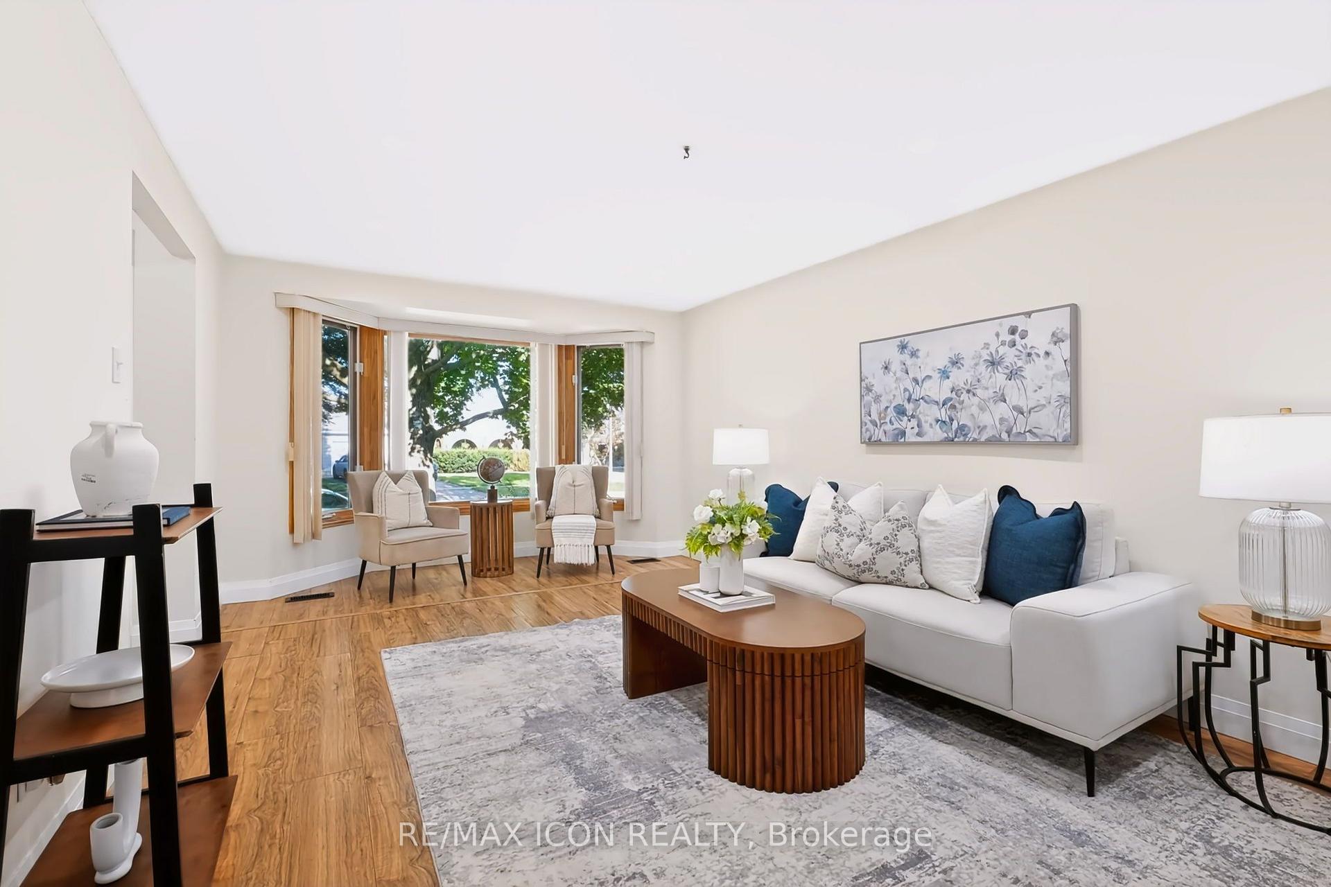 Photo 3 of 95 Underhill Crescent, Kitchener, Centreville Chicopee — HOMEH