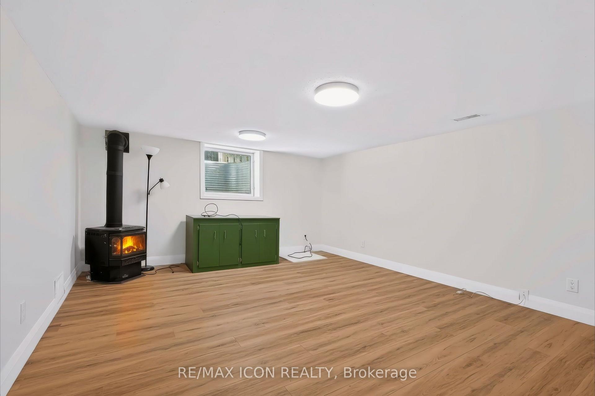 Photo 32 of 95 Underhill Crescent, Kitchener, Centreville Chicopee — HOMEH