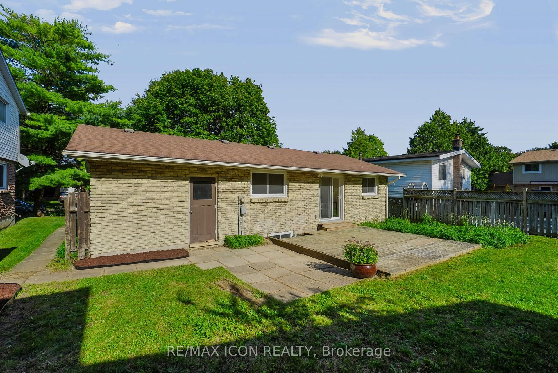 Photo 44 of 95 Underhill Crescent, Kitchener, Centreville Chicopee — HOMEH
