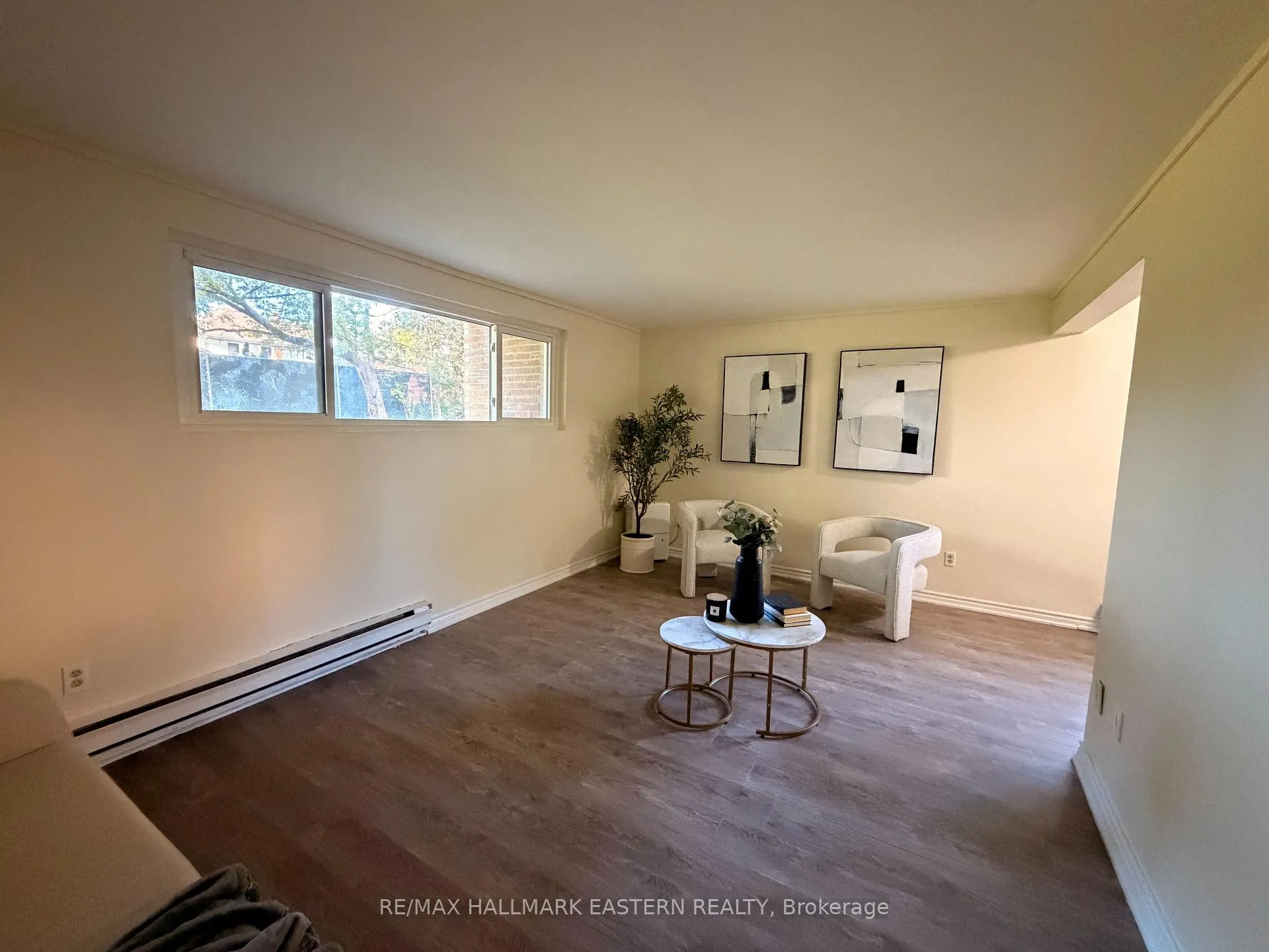 Photo 3 of Unit 102, 106 Lansdowne Street, Peterborough, Town Ward 3 — HOMEH