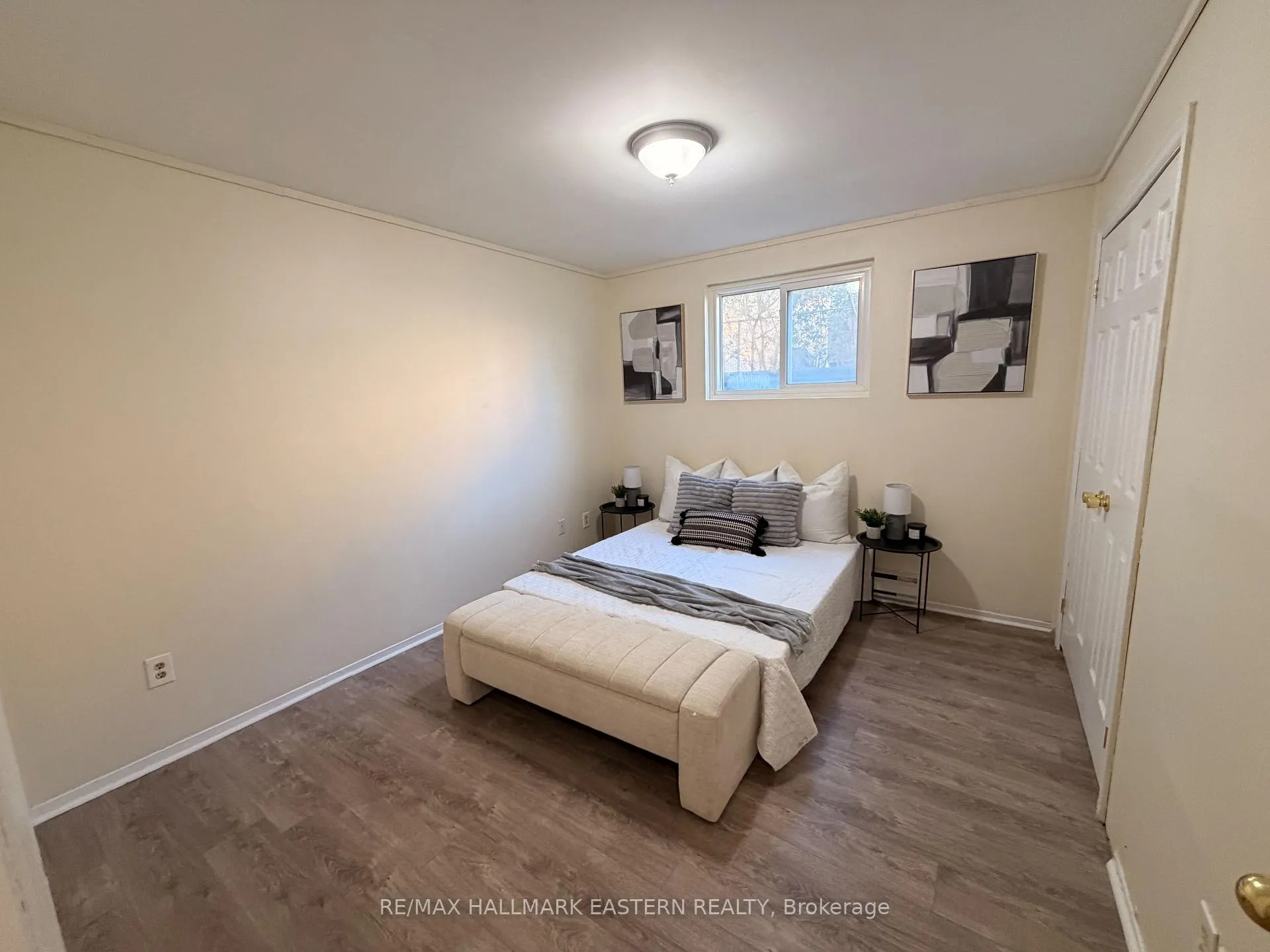 Photo 10 of Unit 102, 106 Lansdowne Street, Peterborough, Town Ward 3 — HOMEH