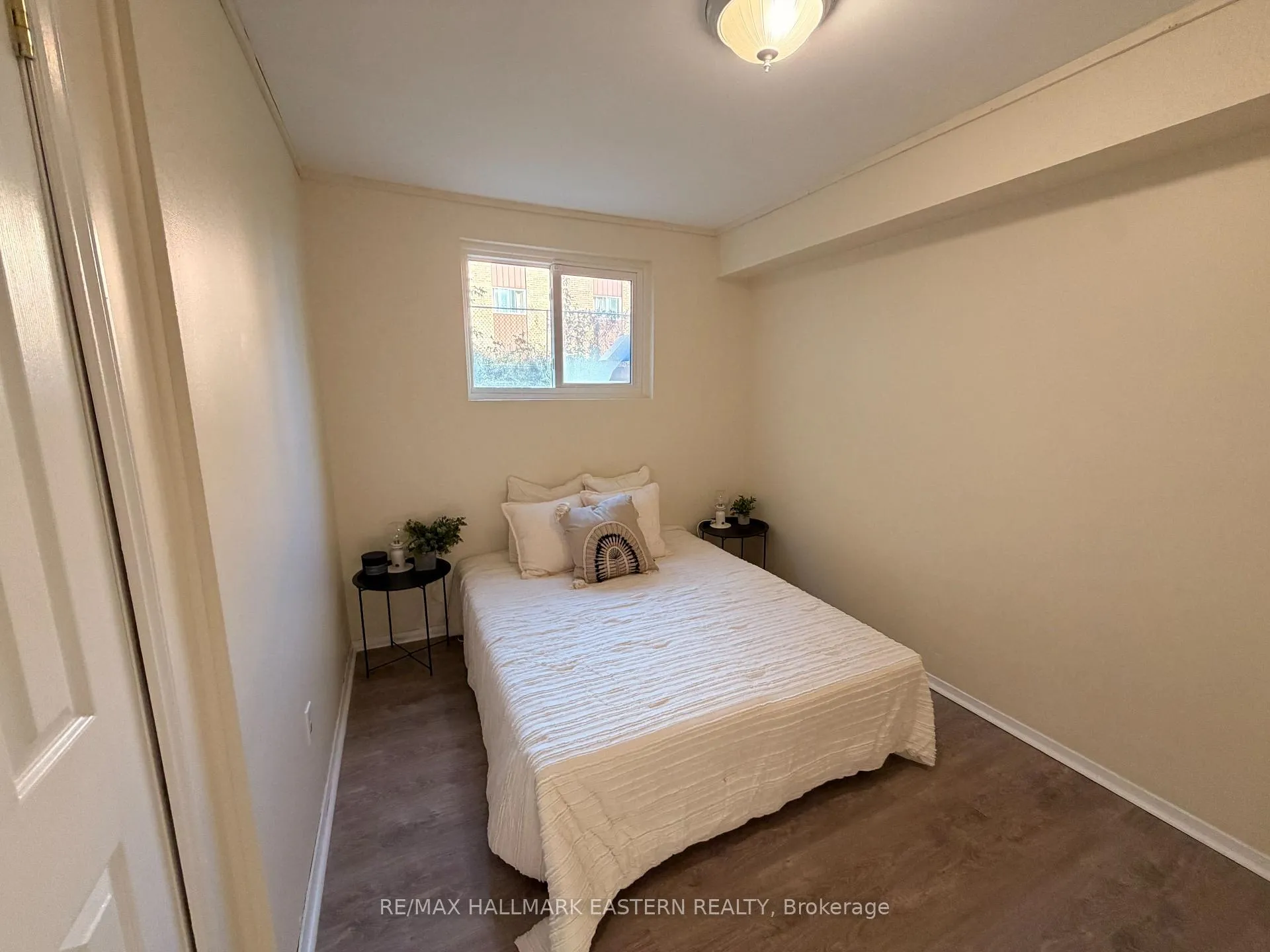 Photo 11 of Unit 102, 106 Lansdowne Street, Peterborough, Town Ward 3 — HOMEH