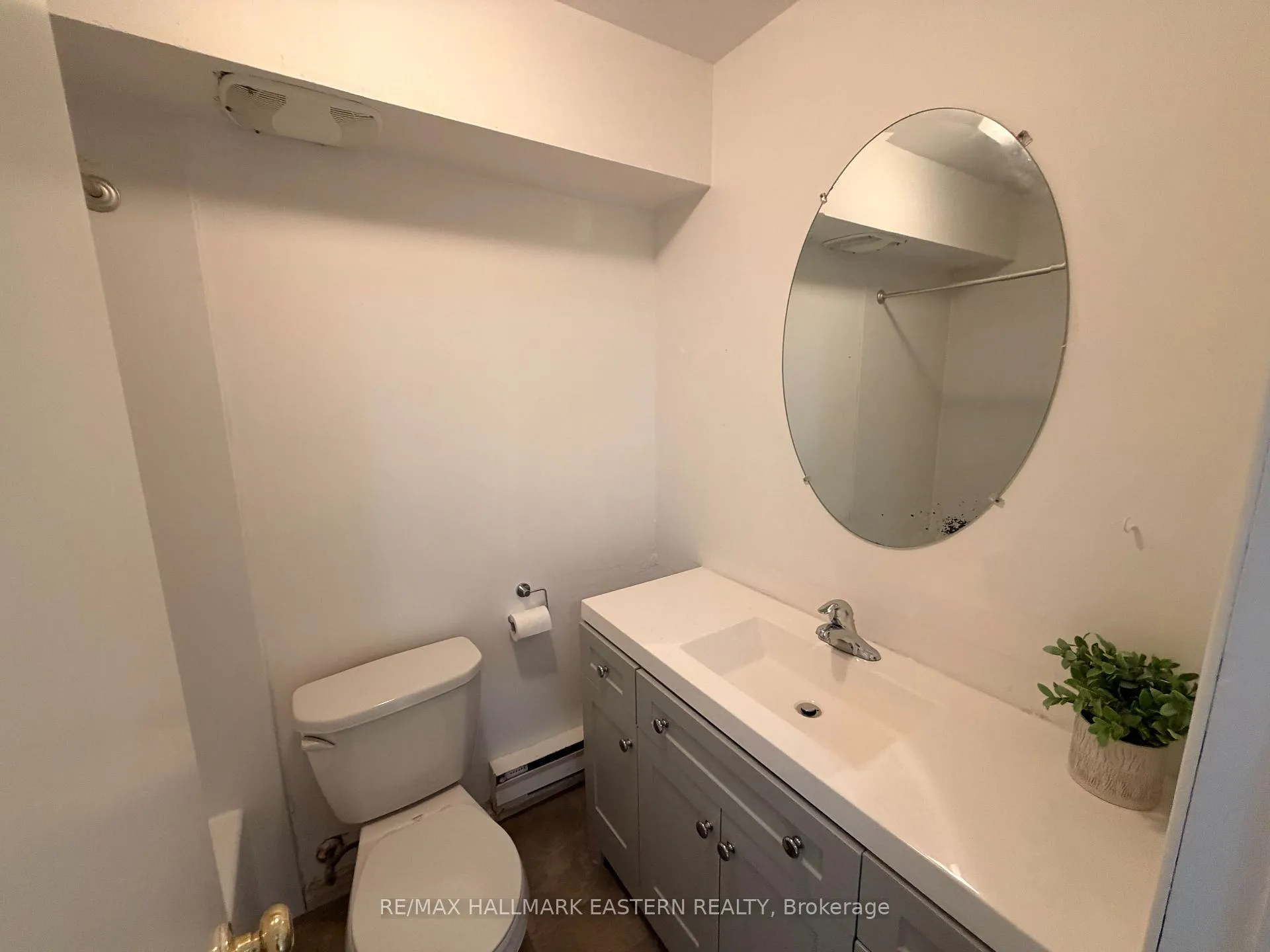 Photo 14 of Unit 102, 106 Lansdowne Street, Peterborough, Town Ward 3 — HOMEH