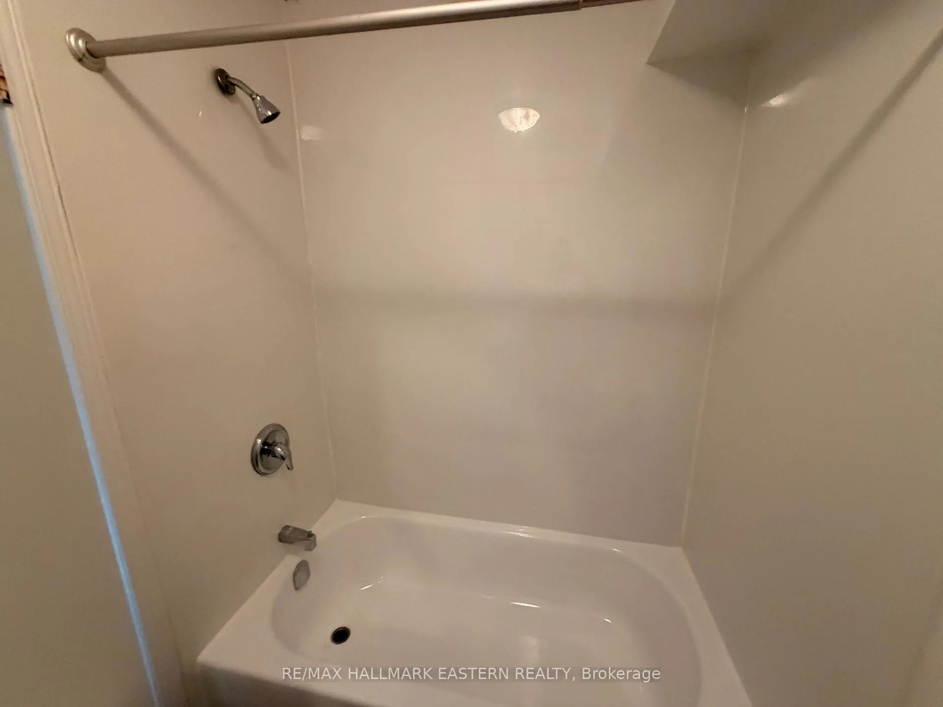 Photo 17 of Unit 102, 106 Lansdowne Street, Peterborough, Town Ward 3 — HOMEH