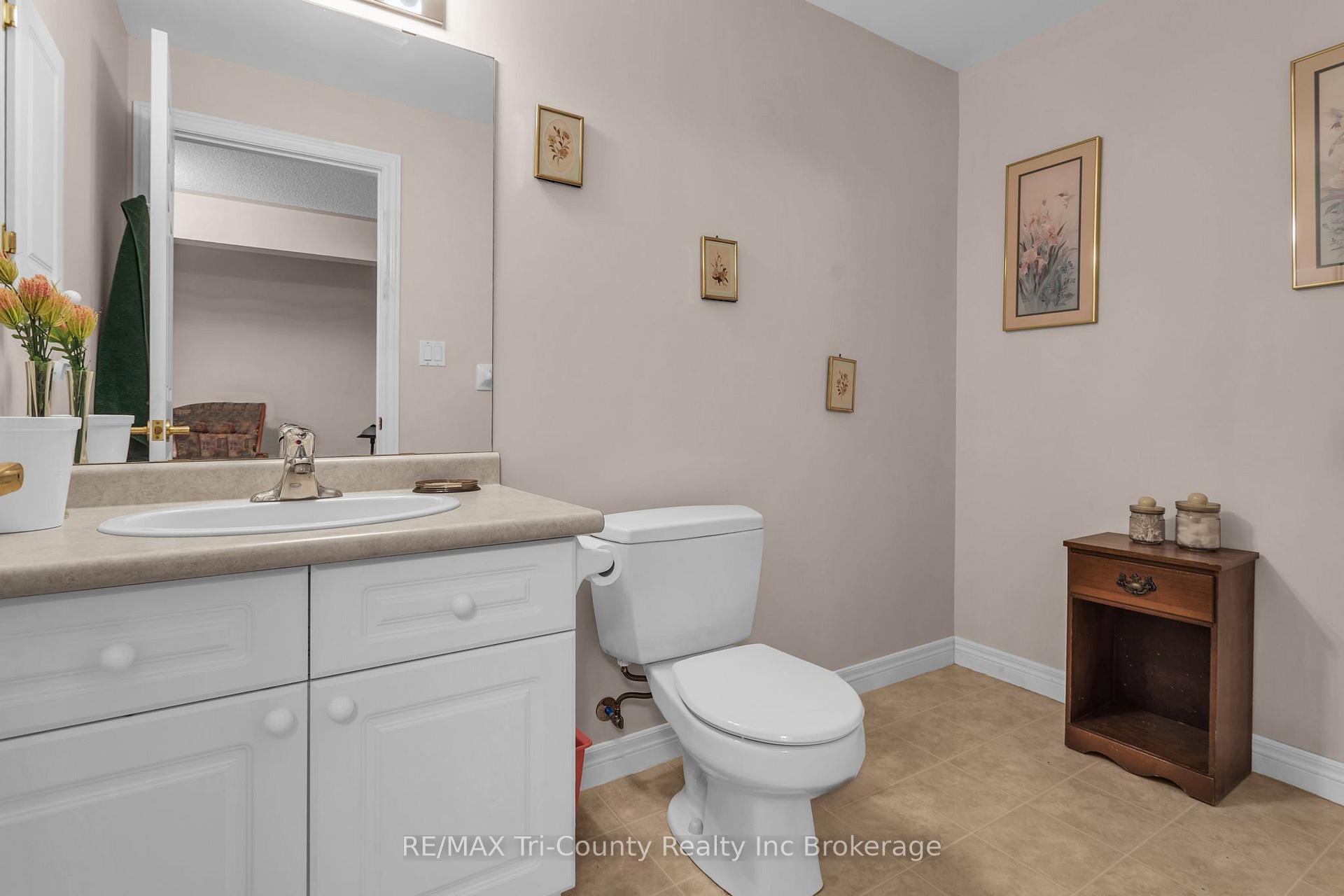 Photo 18 of 210 Baldwin Street, Tillsonburg — HOMEH