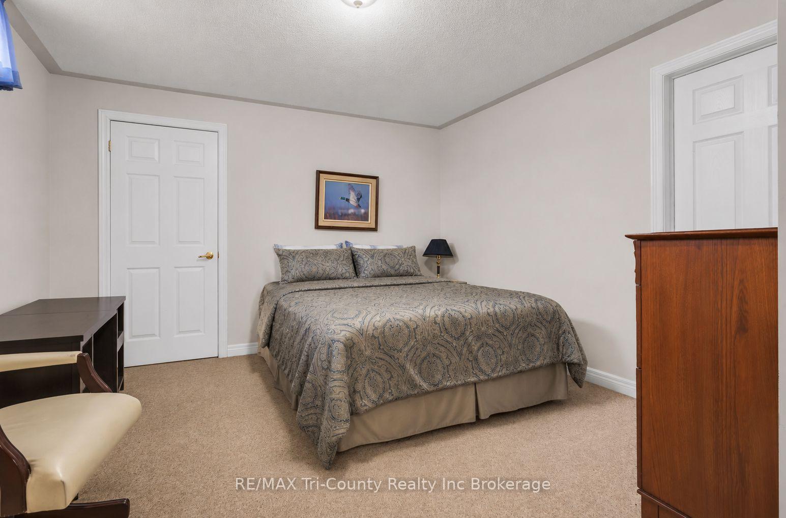 Photo 19 of 210 Baldwin Street, Tillsonburg — HOMEH