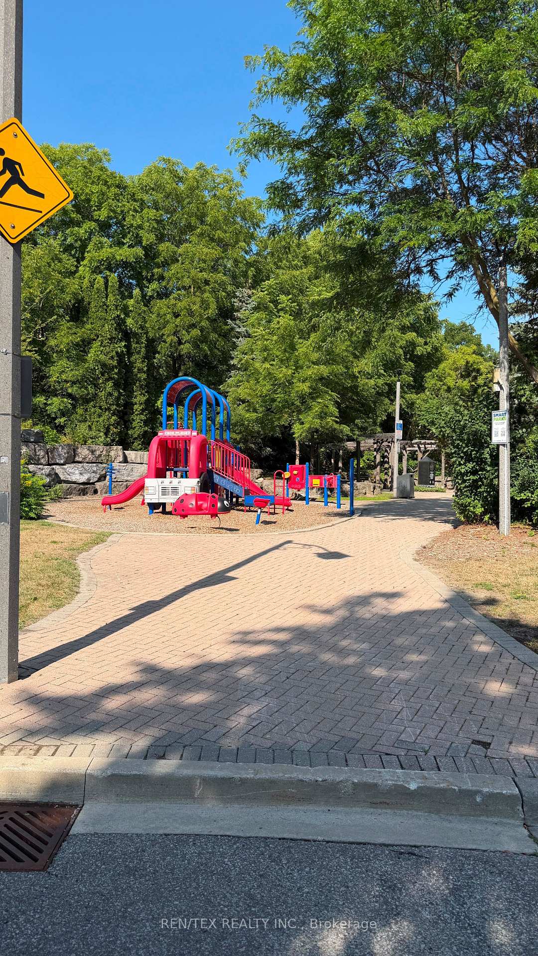 Photo 13 of 11 Old Firehall Lane, Vaughan, West Woodbridge — HOMEH