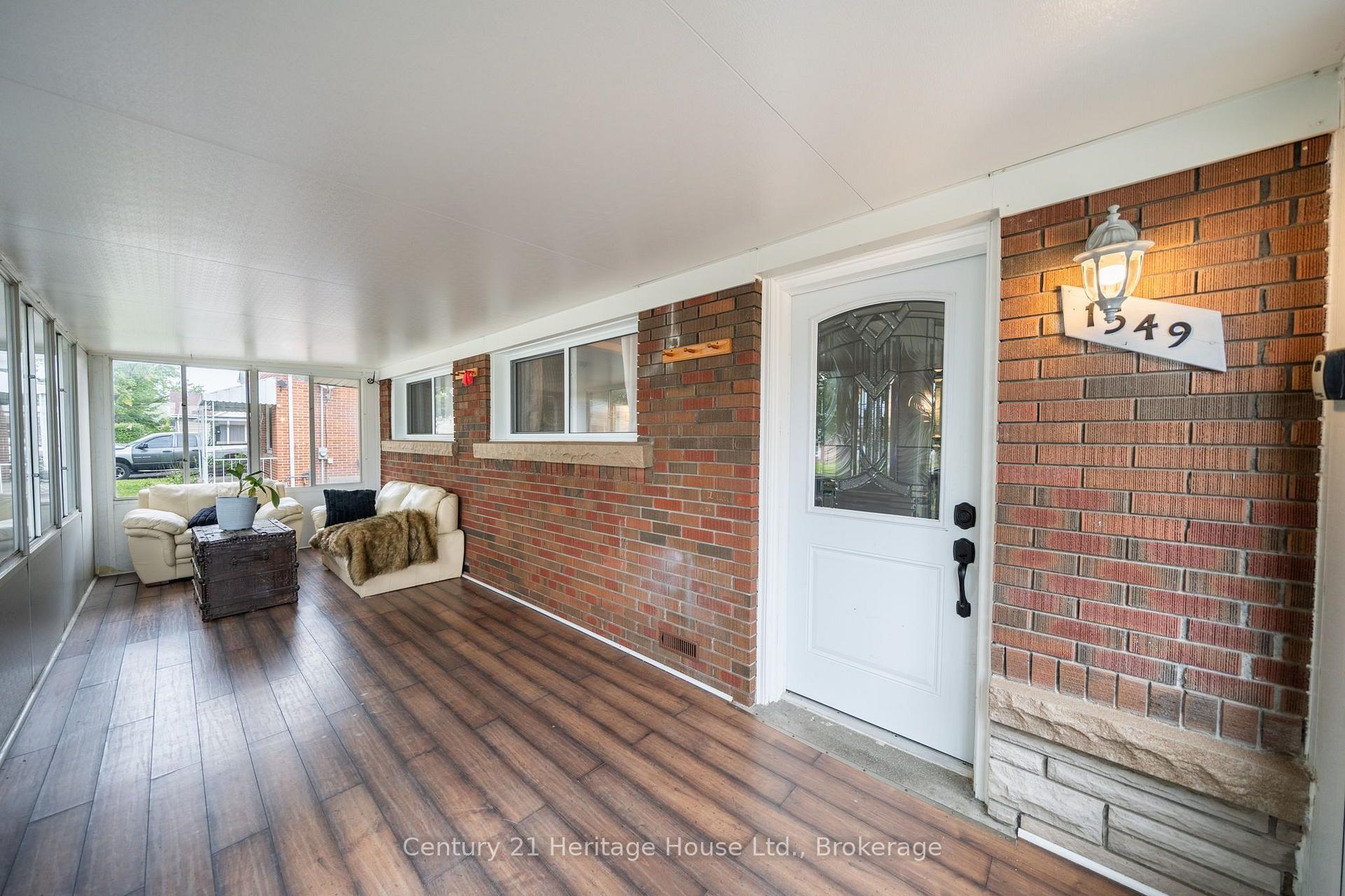 Photo 6 of 1549 Concession Road, Cambridge, Lang's Farm — HOMEH