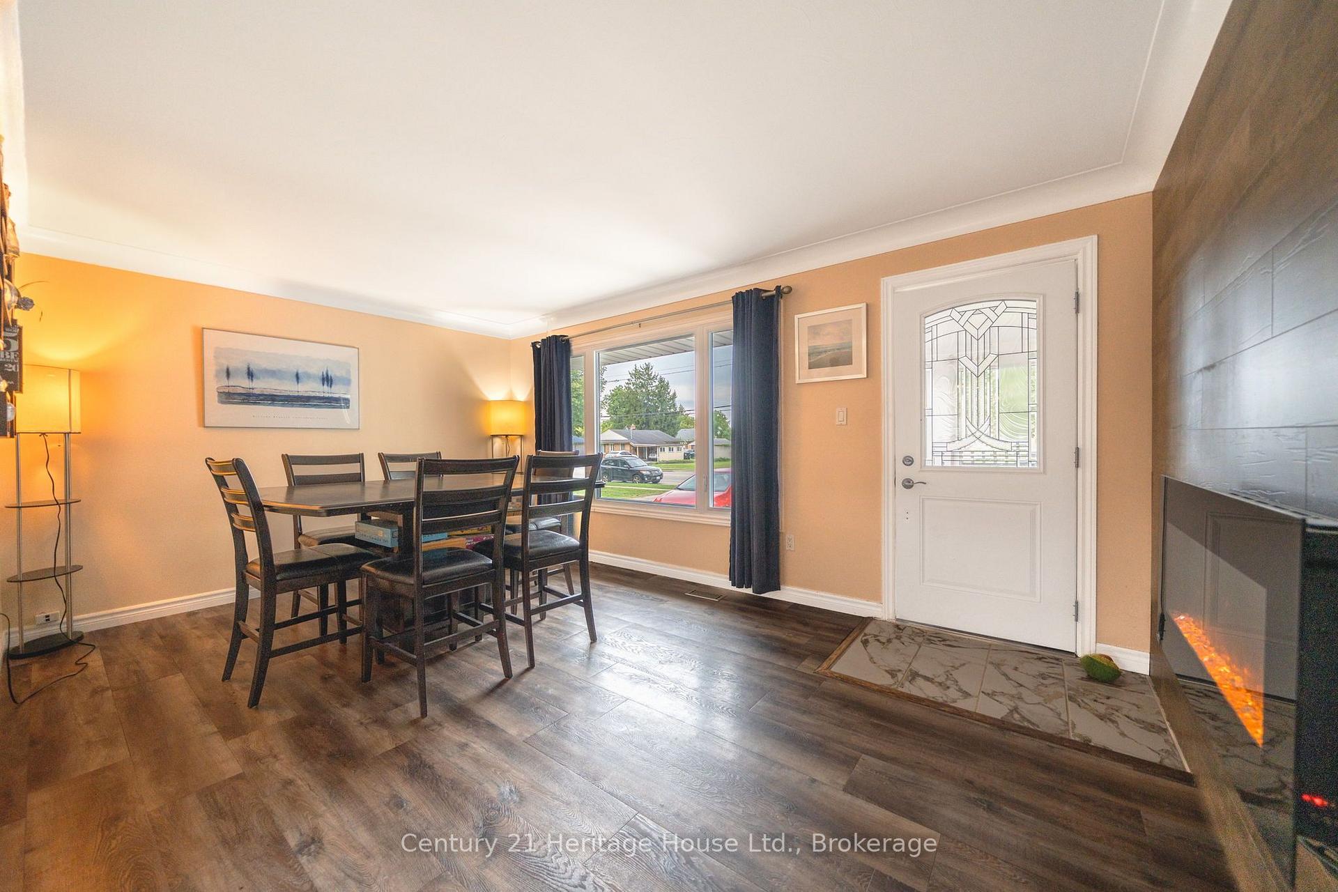 Photo 9 of 1549 Concession Road, Cambridge, Lang's Farm — HOMEH