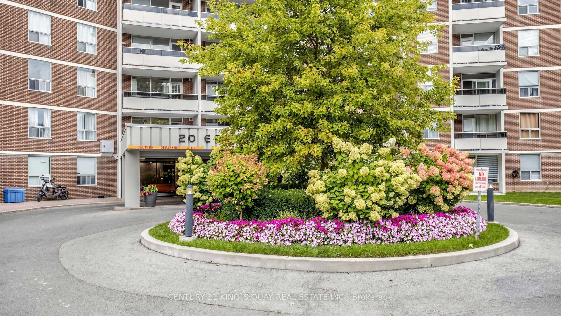 Photo 4 of Unit 1116, 20 Edgecliff Golfway, Toronto, Flemingdon Park — HOMEH