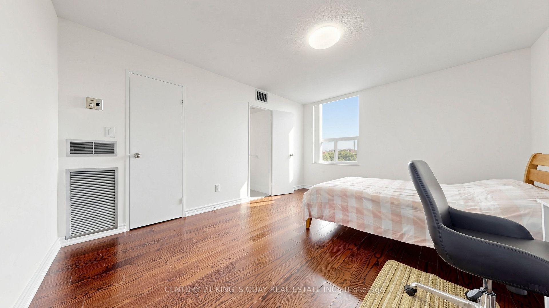 Photo 23 of Unit 1116, 20 Edgecliff Golfway, Toronto, Flemingdon Park — HOMEH