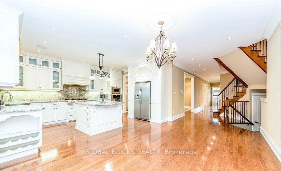 Photo 3 of 2855 Westoak Trails Boulevard, Oakville, Westmount — HOMEH
