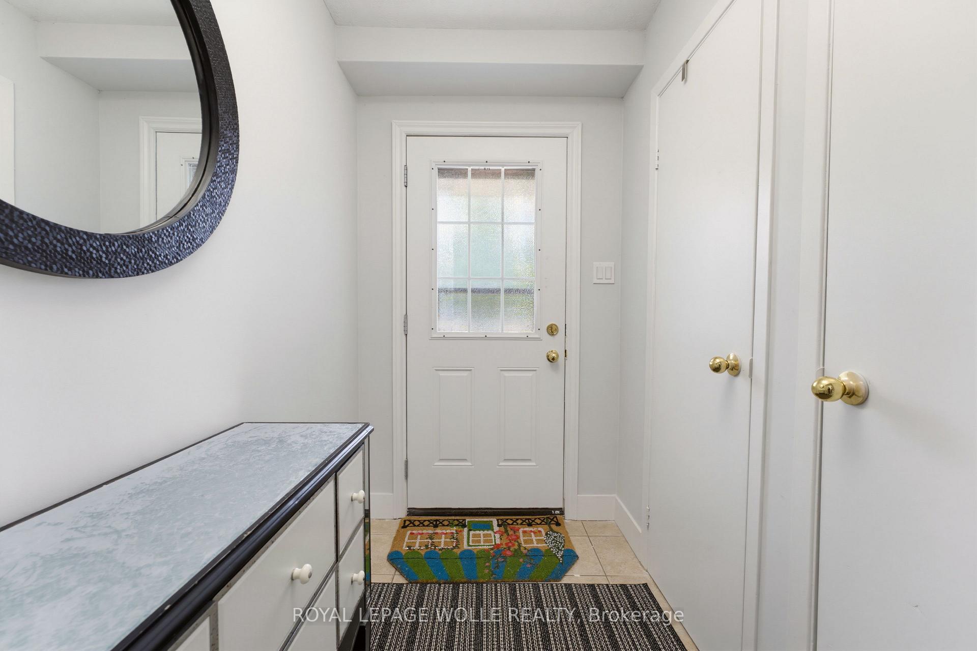 Photo 6 of Unit 4, 138 Blackhorne Drive, Kitchener, Country Hills West — HOMEH