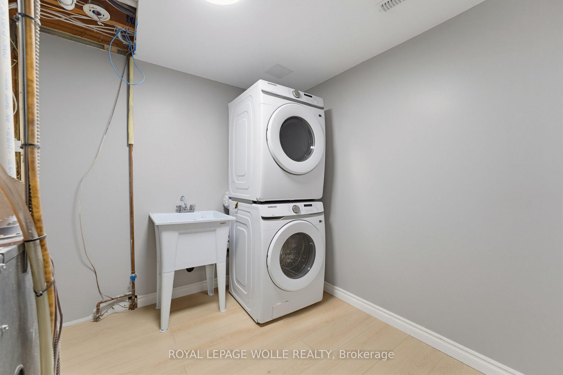 Photo 22 of Unit 4, 138 Blackhorne Drive, Kitchener, Country Hills West — HOMEH