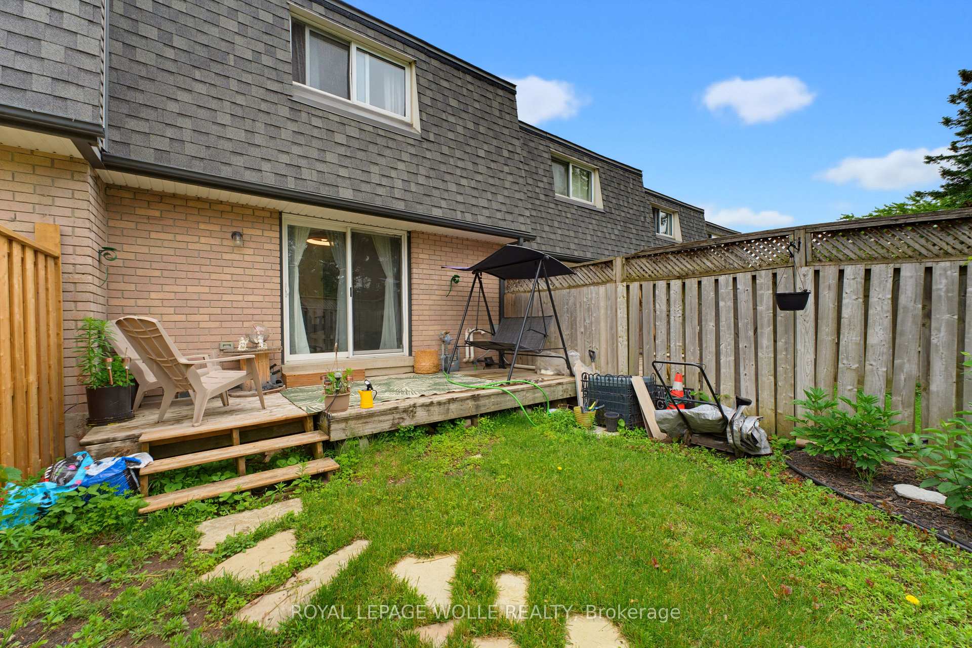 Photo 24 of Unit 4, 138 Blackhorne Drive, Kitchener, Country Hills West — HOMEH