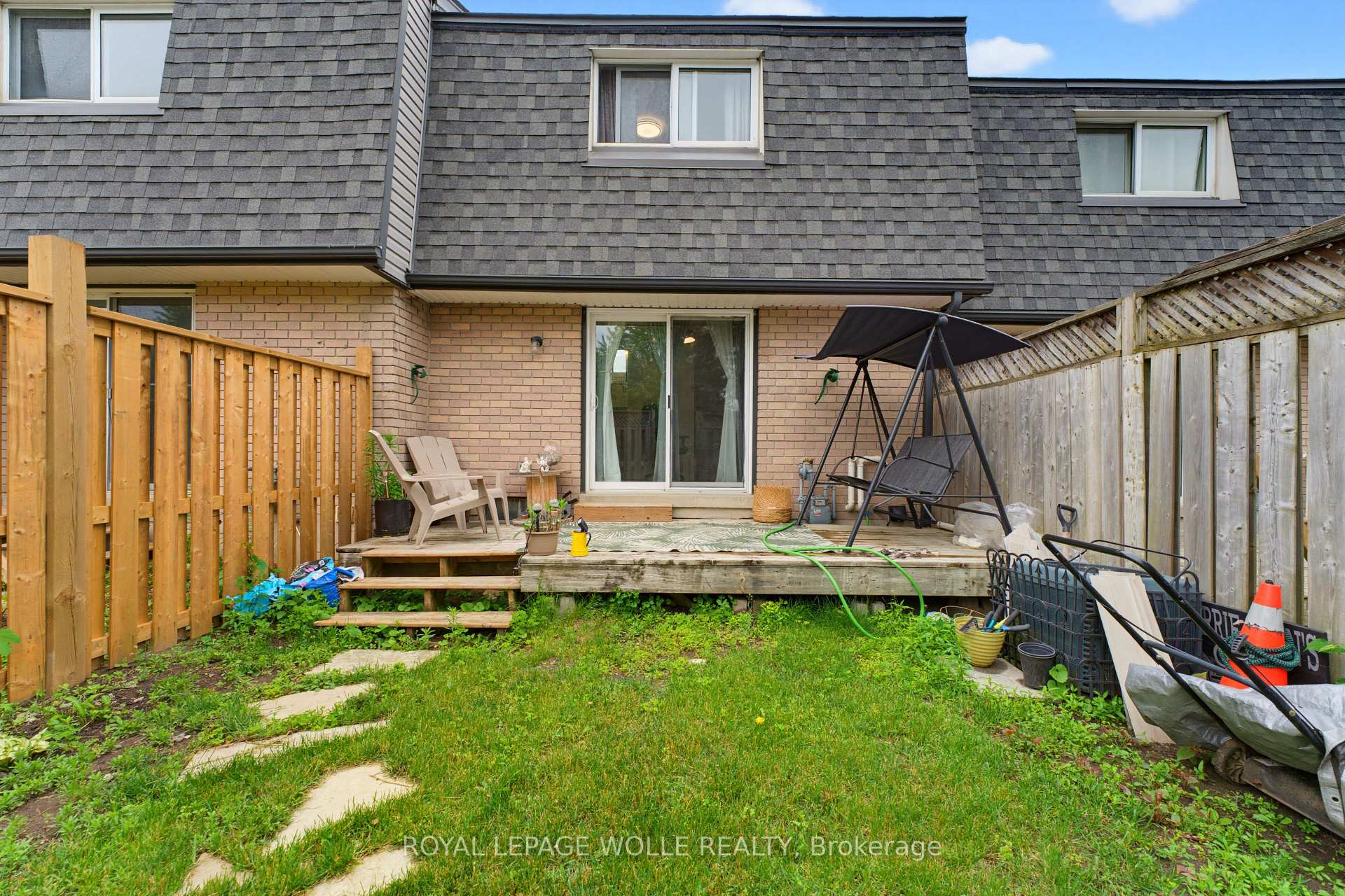 Photo 25 of Unit 4, 138 Blackhorne Drive, Kitchener, Country Hills West — HOMEH