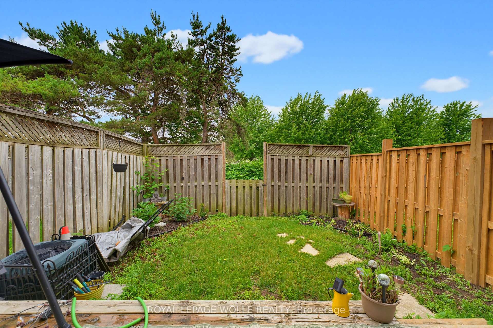 Photo 26 of Unit 4, 138 Blackhorne Drive, Kitchener, Country Hills West — HOMEH