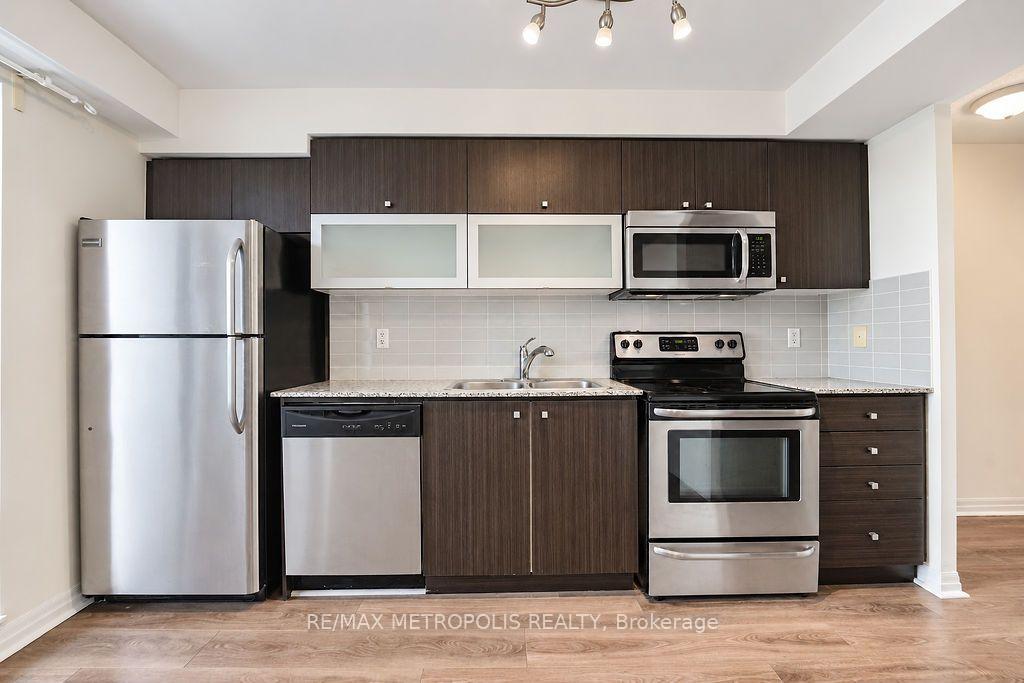 Photo 15 of Unit 2304, 2015 Sheppard Avenue E, North York, Henry Farm — HOMEH