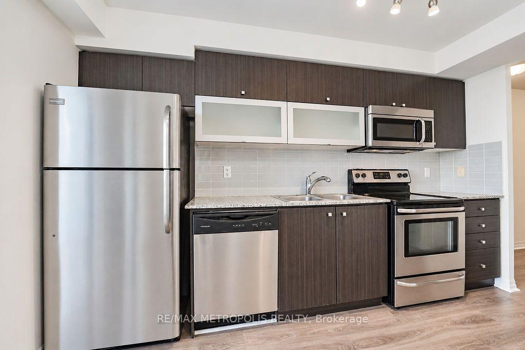 Photo 16 of Unit 2304, 2015 Sheppard Avenue E, North York, Henry Farm — HOMEH