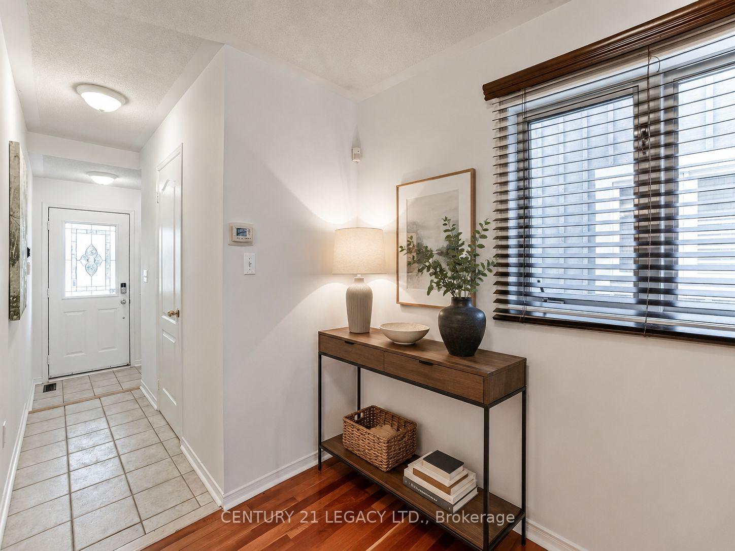 Photo 2 of 1098 Carding Mill Place, Mississauga, Meadowvale Village — HOMEH