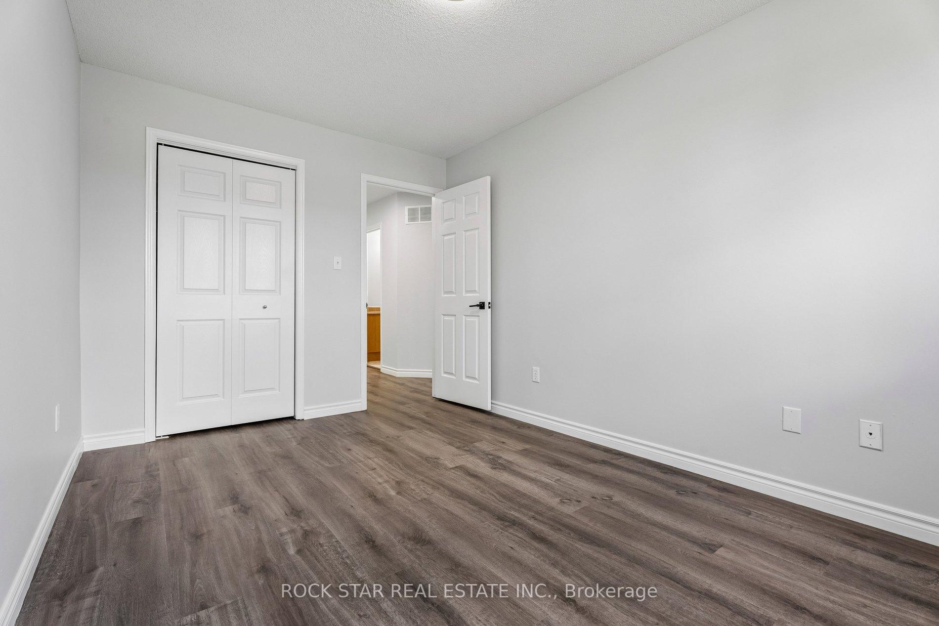 Photo 19 of Unit 3, 1860 Upper Gage Avenue, Hamilton, Broughton — HOMEH