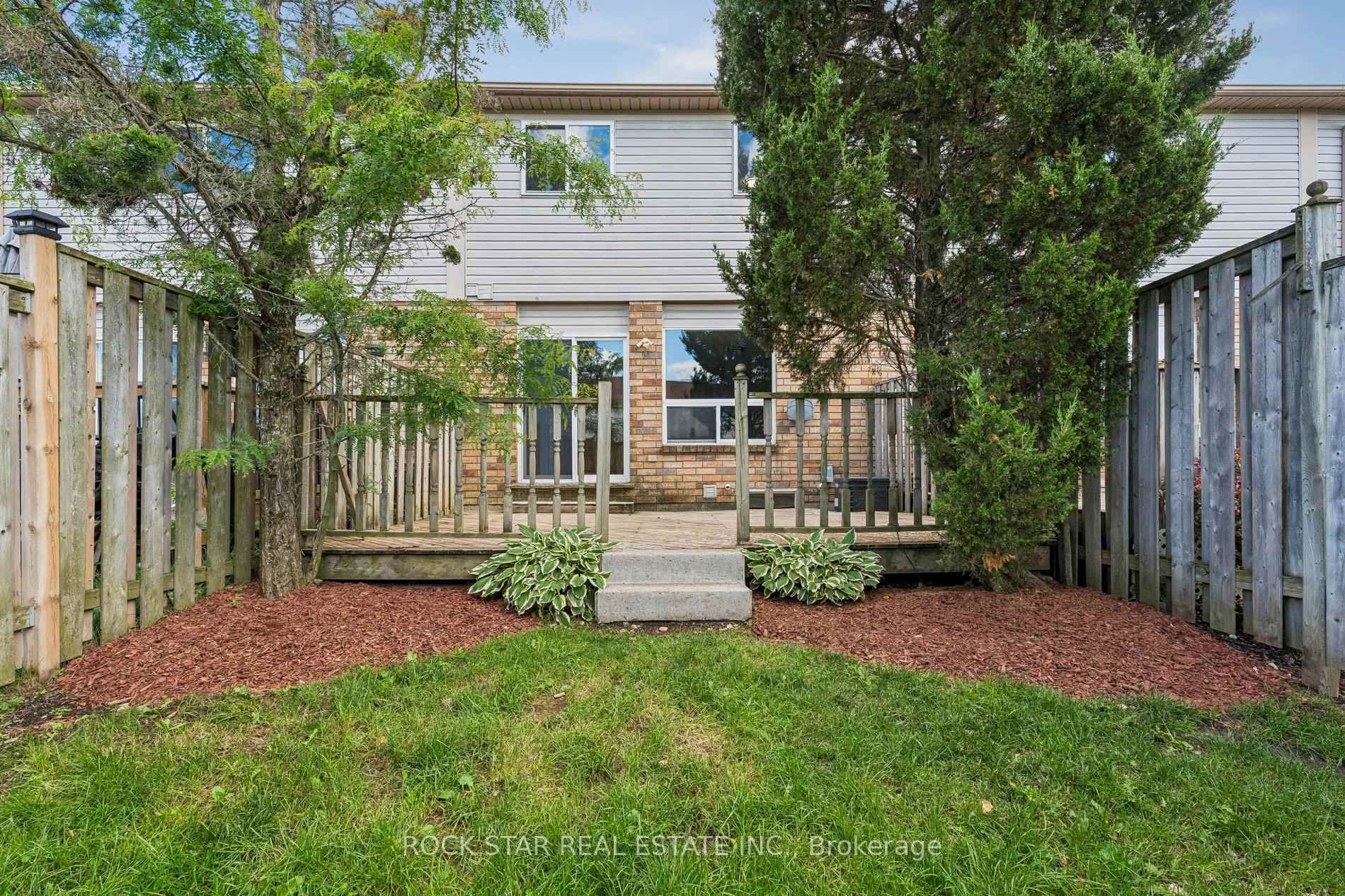 Photo 30 of Unit 3, 1860 Upper Gage Avenue, Hamilton, Broughton — HOMEH